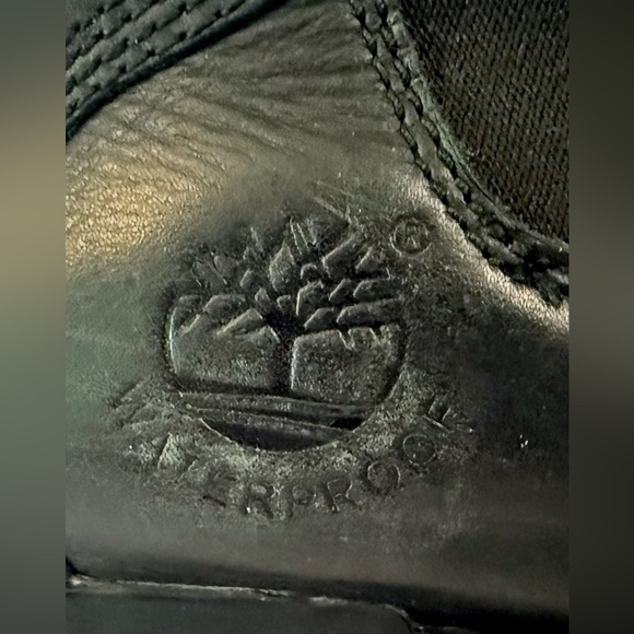 Timberland black Chelsea boots. Waterproof 9.5M - Picture 6 of 7